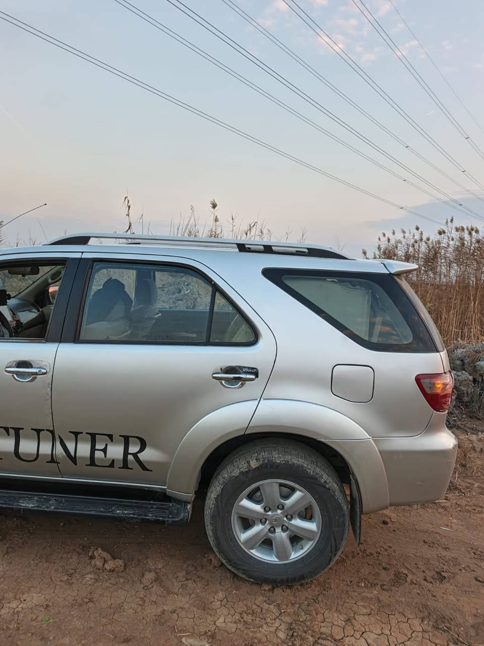 تيوتا فورشنل  فور ويل موديل ٢٠٠٩   مكينه وكير مكفولات خير من الله مكفوله  من الضرر تخم تاير جديد ٧راكب ٣قطع تبريد تحكم استيرن حساسات خلفيه +كامره سياره جاهزه رقم شمالي  السعر ١٦٠وبيها مجال مكانها بغداد المدائن منطقه المعله  للاستفسار ***********
