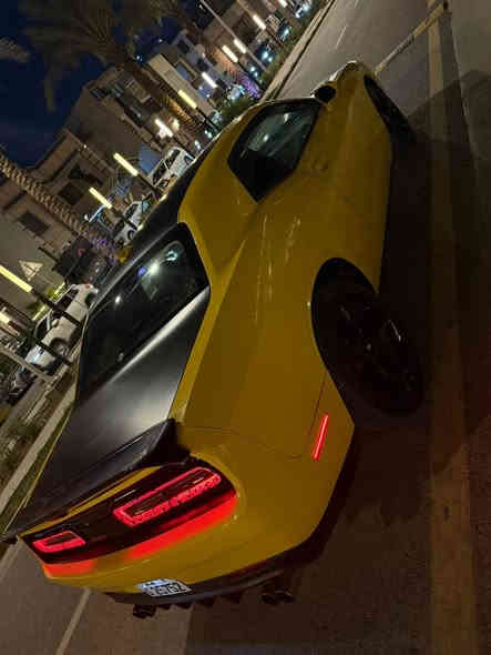 السلام عليكم جالنجر مديل 2018 sxt
سياره جديده للاخير بيه جاملغ ايمن او ايسر صبغع 
باقي سياره مكفوله بدون دواخل ماشيه 130 محرك 3500
مكاني بغداد حي الجهاد السعر 165 وبيه مجال 
***********
‏‪***********‬‏
