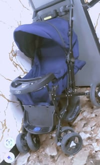 عربانة طفل • كبيرة • ما بيها ضرر