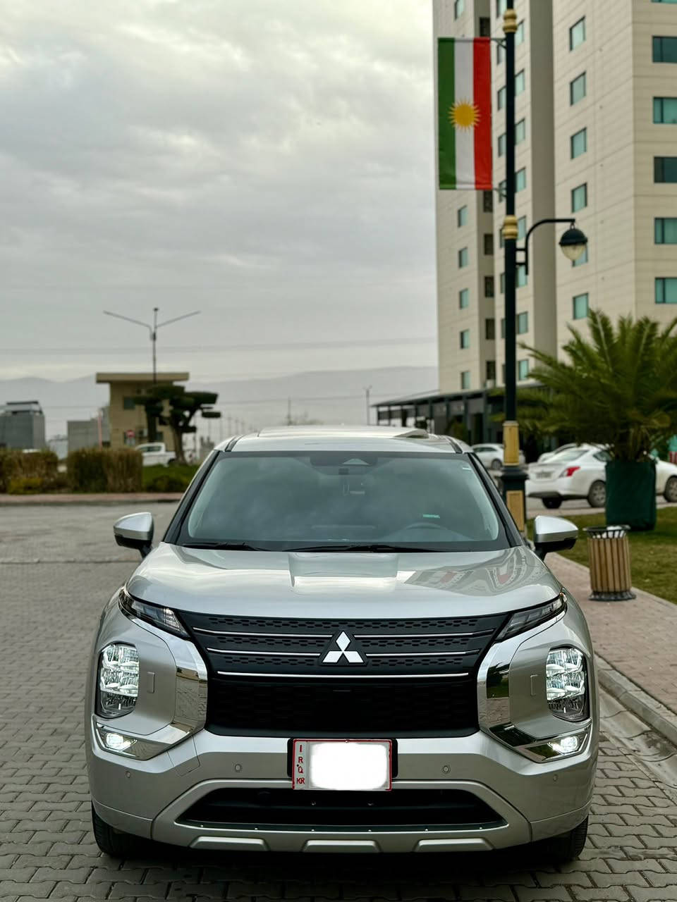 ‏Mitsubishi Outlander 2024 PLATINUM EDITION
ماشيه 12 الف فقط

حجم محرك 4 سلندر 2.5

بدون حادث

جملغ و باب خلفي كلير امريكا بدون ضرر 

‏‎المواصفات پلاتينيوم ايديشن

‏‎فول فول مواصفات

‏‎بصمة تشغيل

‏‎بصمة ابواب

‏‎المرايات شفط 

‏‎سقف بانوراما 

فور ويل 

گيج الكترون

كشنات تدفه استيرن تدفه

كشنات كهرباء سايق و سكن

‏Super ALL WHEEL CONTROL

‏‎كاميرات محيطية 

‏‎ 5 كاميرا 

‏‎5 رادار

سياره 7 راكب 

‏‎رادار امامي (تحديد مسار)

‏‎رادار جانبي (نقاط عمياء)

‏‎رادار خلفي (تحذير من الاصطدام)

‏‎تبريد قطعتين لمس

حساسات امامي و خلفي

‏‎تحكم وضعيات القيادة...Drive Modes 

صندق جك كهرباء كشنات تدفئة

‏‎تحكمات استيرن

‏‎استيرن تدفئة

‏‎هاند بريك بصمة

‏‎اوتو هولد Auto Hold

‏‎مانع انزلاق+ABS

‏‎شاشة كبيرة لمس

‏‎حساسات خلفية،

‏‎منافذ AUX+USB

***********📞

📍مكان سياره سليماني 

سياره بدون رقم تترقم شمالي فقط اربيل سليماني دهوك
