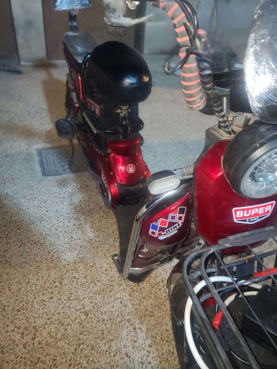 متاح بايسكل شحن حجم 20
كلو شغال 
بطاريات انضاف
175


**إذا كنت صاحب هذا الإعلان وتريد حذفه لأي سبب، رجاءا أرسل رسالة إلى الدعم الفني**