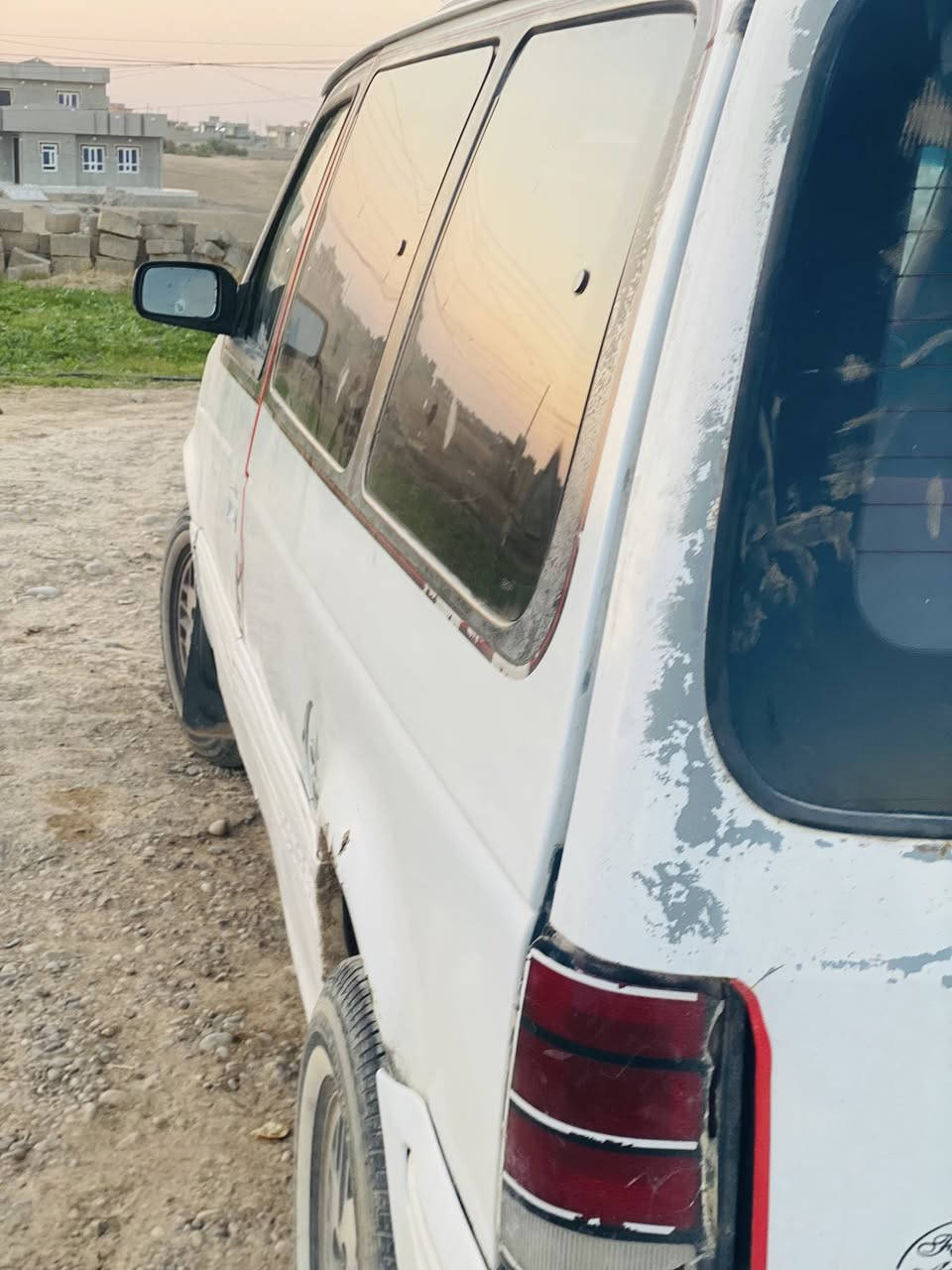 سياره دوج كلايزر شاصي كصير كير بس نمرتين بي خربطه محرك بحاله جيده كهربائيات كلها شغاله تقزيباً توايرها جدد ويل كب مابيها ولا ضربه صبغها جارد خياس مابيها ارضيه جلد كشناتها بحاله جيده  مسجل شغال ((((((((((شرط الوكاله والتحويل ))))))) مكاني الشركاط  قرية شكراً
اطلب عليها ٢٥$
اتصل ***********
