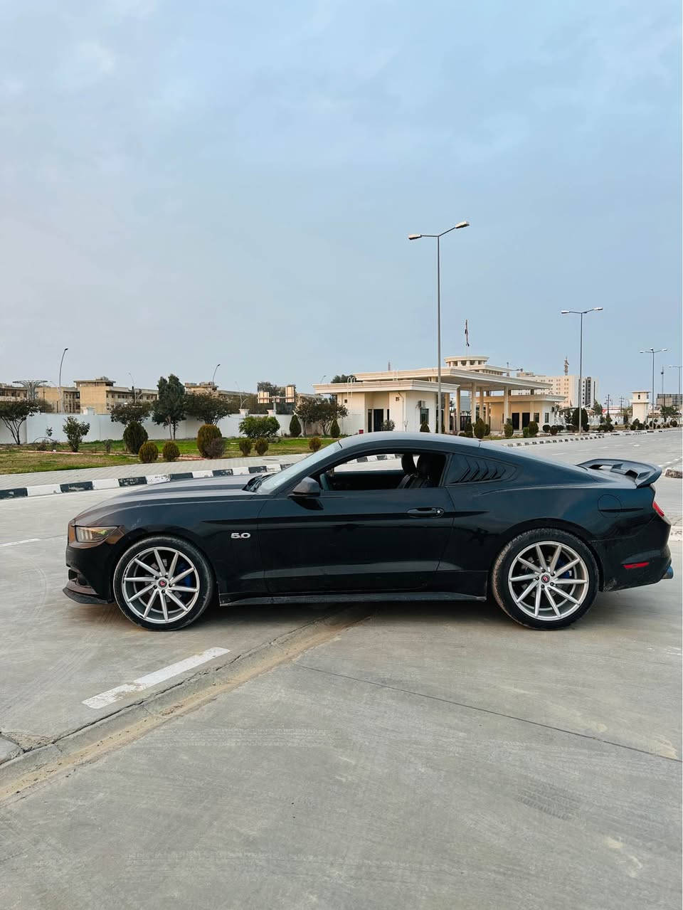 🚗🔥 للبيع فورد موستانك 2017 🔥🚗
سيارة سبورت لعشاق القوة والفخامة 💪

بيع فقط نقد

✅ الموديل: 2017
✅ اللون: أسود ملكي
✅ المحرك: 6 سلندر
✅ ناقل حركة: أوتوماتيك /وعادي 
✅ شاشة + بلوتوث
✅ كاميرا خلفية
✅ مثبت سرعة
✅ تحكم مقود
✅ جنوط سبورت
✅ داخلية جلد
✅ وضعيات قيادة رياضية

✔️ السيارة نظيفة جداً بدون اي عطل شرط 
✔️ محرك وجير وفحص شرط 
✔️ سياره جاهزه من كل نواحي

💰 السعر: (145) 
📍 الموقع: (كركوك)
📞 للتواصل خاص أو اتصال على الرقم: (***********) كركوك, العراق
