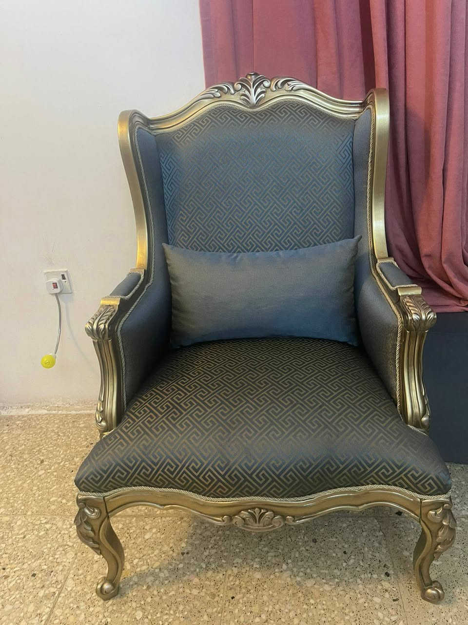 السلام عليكم 
أغراض بيت نظيفه مكاني الغزاليه 
السنك وبيه كاونتر صغير ب٢٠٠ الف 
كراسي عدد ٢ جديدات ١٥٠ الف
ميز مرمر ٥٠ الف 
ساعه ب٢٥ الف 
ميز وسط صاج ب٥٠ الف
طباخ جديد مامستخدم ١٢٥ الف


**إذا كنت صاحب هذا الإعلان وتريد حذفه لأي سبب، رجاءا أرسل رسالة إلى الدعم الفني**