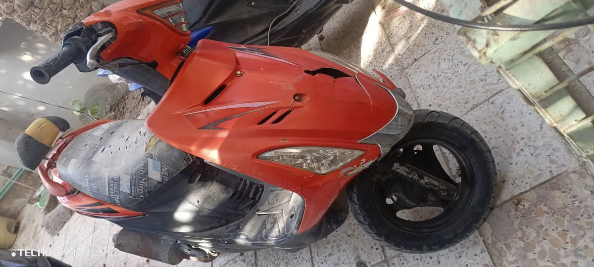 ادرس للبيع مجفته غراض ياباني كلهن عوزهه كابريتر فقط ما تشتغل حاليا لحد ما يتبدل .سعرهه250 وبيهه مجال 
***********
