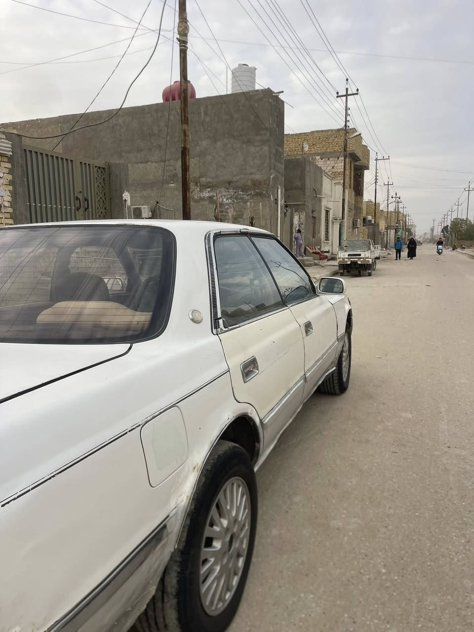 السلام عليكم للبيع او مراوس شيزر موديل ١٩٩٢ رقم ديالى مشروع وطني راعيه بالرفاعي ماواصله أكفلك سرقه وعشاير وكص ونقل محرك وكير ونجي حداديه تخم تاير خير من الله سياره جاهزه قطرة خياس مابيه مكان ناصريه مركز السعر ١٨ وبيه مجال 
رقم***********
