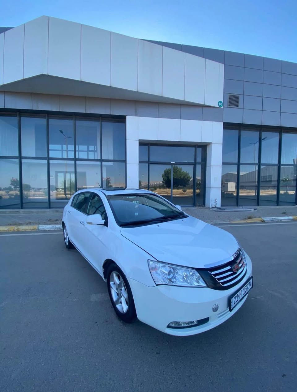 Geely emgrand.7
2013
فوول فوول
ڕەقەم سلێمانی 
تەحویل و خەرامەی بەشەرت 
ڕەقەم و سەنەوی تازەیە 
سێ پارچەی بۆیاخە
گێڕ و مەکینەی بەشەرت 
تەقەو ڕەقەی بەشەرت 
تەبرید سارد و گەرم🥶
چوار تەیەو ویلی لۆکی لەژێرە 
سەیارەکە دەر و ناوی لۆکە پێویست بەوەسف ناکات خۆی ماڵەکە دیارە 
کارەبای هەموو گیانی ئیش ئەکات 
سەیارەکە مالی دۆستە زۆر بێکێشەیە 
سعری خوار هەموو بازاڕ ٥٨ کەمێک مەجال 
شوێن سلێمانی 
ئەگەر مووشتەری تەلەفون بکە جوابی مەسج نایەمەوە 
واتسئەپی لەسەرە 
*********** السليمانية, العراق
