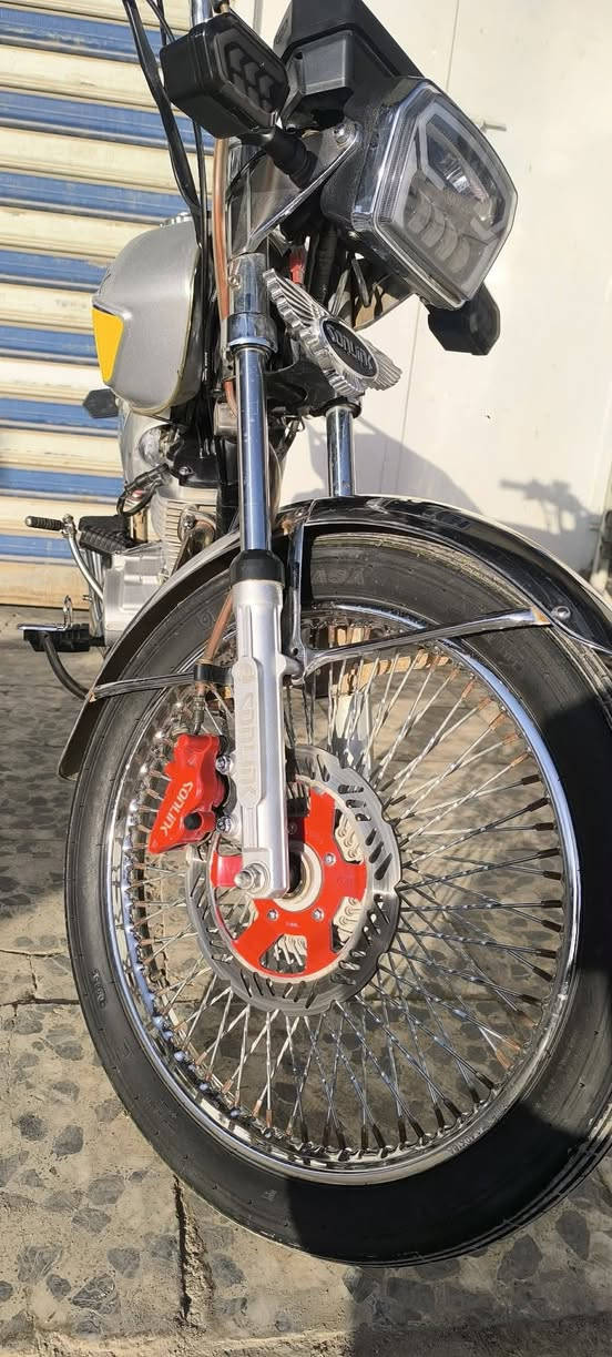 السلام عليكم
دراجه تايكر ختم سولنك مويل 24
ارواق سكنر 
كهربايات كله شغاله 
مكاني بابل الحمزه الغربي 
السعر 675وبيه مجال قليل 
رقمي ***********
