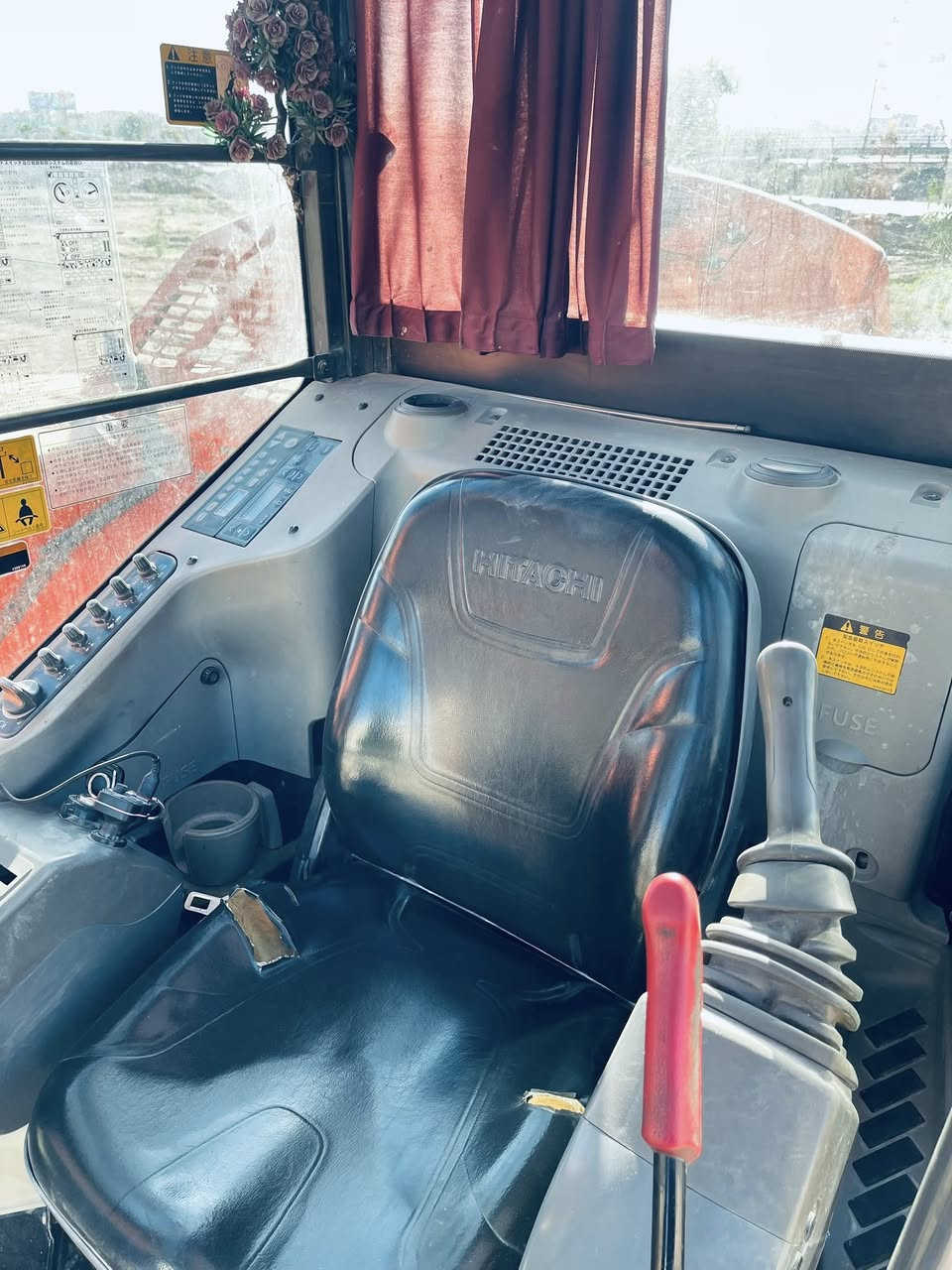 حجمً75جبً كسر موديل 2014منفيز  دخول جديد  مكفوله  وجديده بيع مستعجل تواصل ***********
