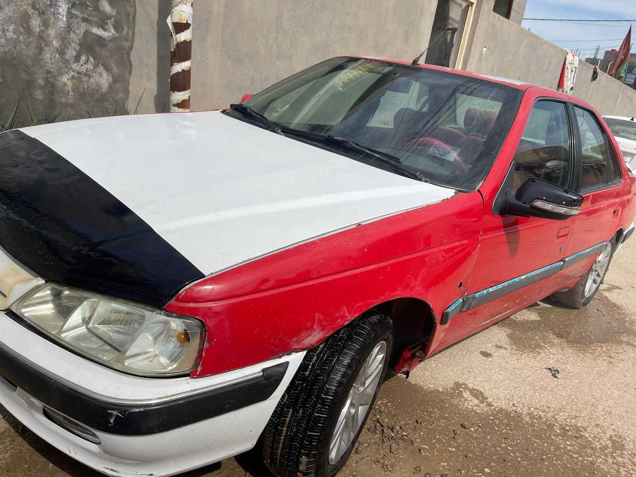 السلام عليكم  سيارة بيجو فرنسي مديل93 سيارة جاهزة كير محرك مكفول سنوية 27مداور ثاني يوم رقم بغداد  م***********م مكان السيارة الديوانية  السعر 25
