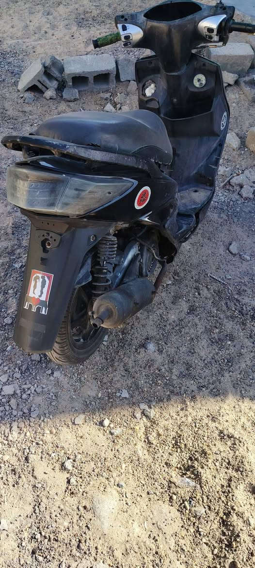 السلام عليكم دراجه سكنس فحل كابريتر الدراجه خير من الله مثل ما بل صوره اريده مراوس بأيراني راس براس بس كون نضيفه مو للبيع مكاني بغداد حي الجهاد المكاسب قرب جامع الحافض ***********
