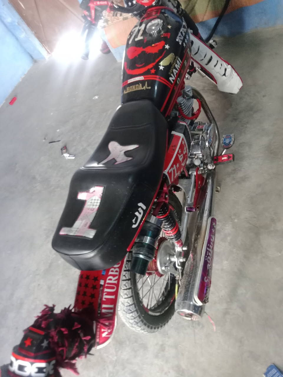 سلام عليكم دراجه تعمير 25 نامه تيربو دراجه مذب عليها ربع فول شاصي 23 اوراق سكنر سعر 650 قفل مكاني ديالى جلولاء ***********
