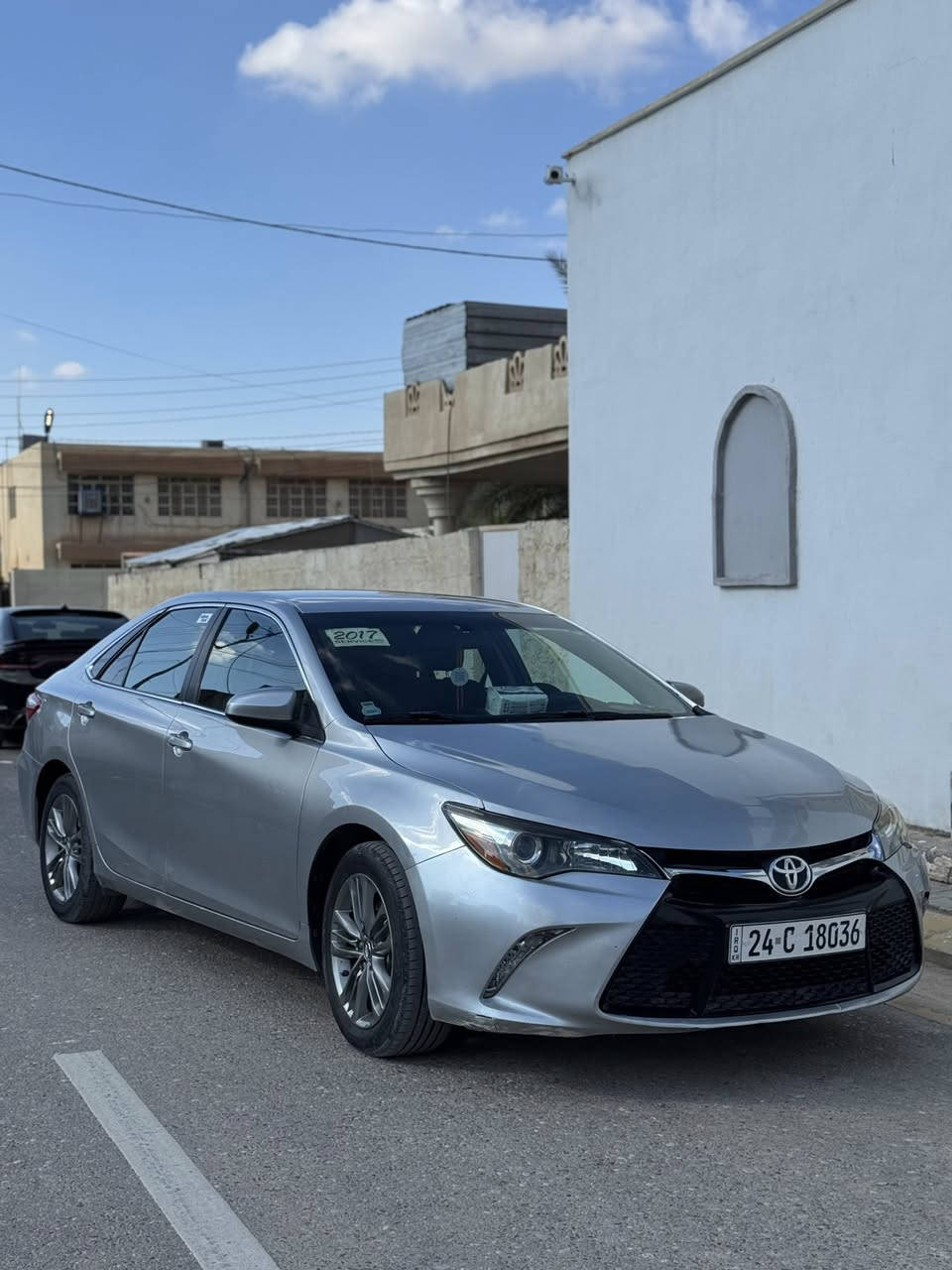 السلام عليكم 
TOYOTA CAMRY 2017
للبيع 
الضرر فقط بنيد بدون دواخل ضربه خفيفه بخشم البنيد 
مواصفات Se
شاشه 
كامره 
مانع انزلاق 
تحديد مسار 
كير محرك شرط 
رقم شمالي 
هزه سنويه جديد 
تحويل مباشر 
السعر 165 وبيها مجال بسيط
للاستفسار ***********
