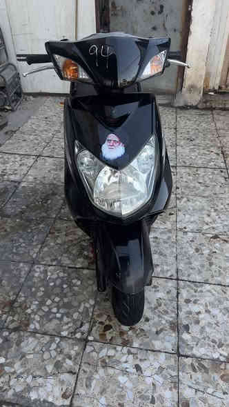 دراجه سكنس فحل دراجه جديده قبل شهر نزلتها من لرمبه 
تجي تأخذها وتسافر بيها دراجه تخبل نقصها بس كلج امامي شوي تعبان ولباقي كله شغال شلعه ومعدل خير من الله 
سعرها مليون 
مكاني بغداد مدينة الصدر 
***********
