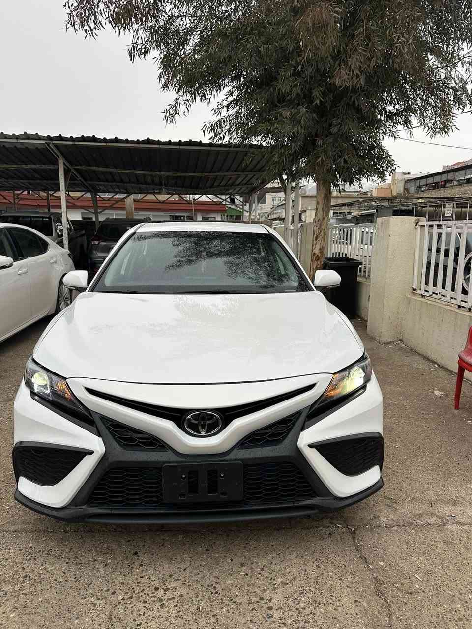 كامري 2023 SE ماشية 12 الف ميل تترقم شمال بدون دواخل و ارباك جاملخ امامي صبخ و جاملخ وراء امريكي سيارة مكانها عقرة سعر 210$ ورقة شرايء يخابر هذه رقم ***********
