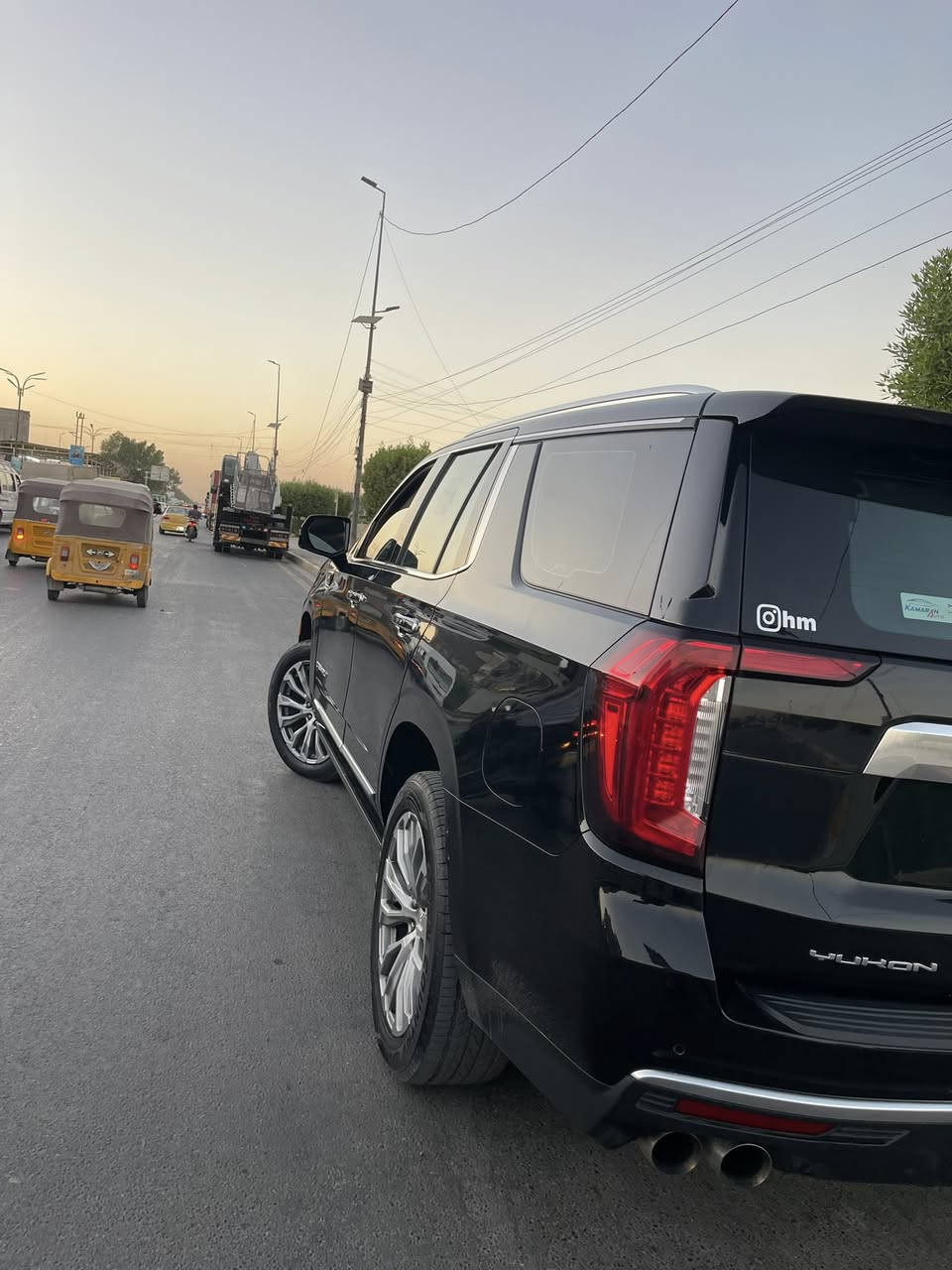 السلام عليكم
سياره جمسي ذنيالي 2021البيع والمراوس حسب القناعه 

السياره كفاله عامة عذه شخط بل باب الخلفي مامبين

مواصفات معروفه فول واحد على واحد 

عنوان السياره بغداذ حي وار 

تصل على هاذه

***********
