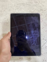 آيباد • ١٦ • بصمه شغال