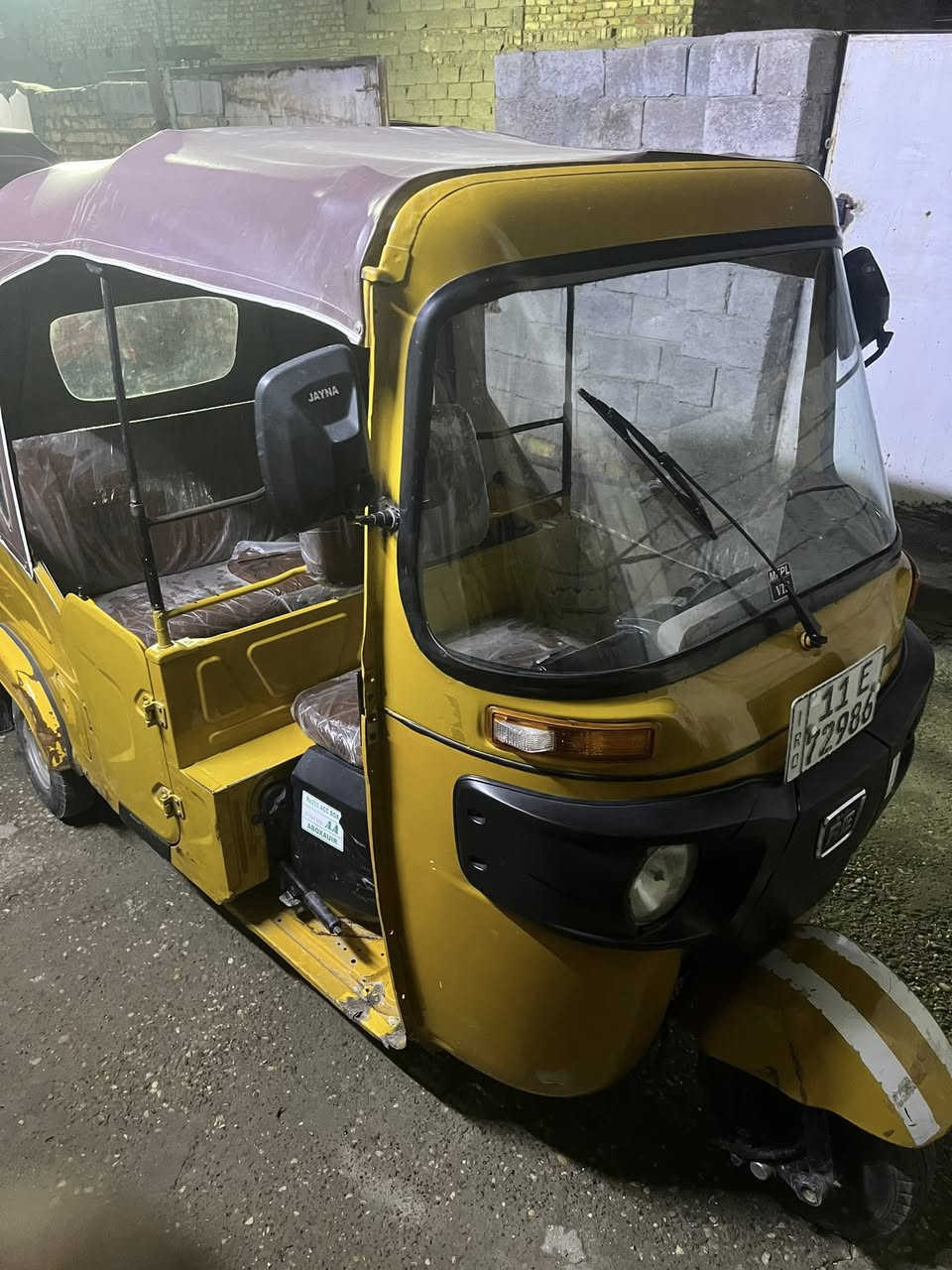 سلام عليكم تكتك موديل 21 شهر 6 رقم وسنويه بغداد السعر 6800 وبيه مجال مكاني سبع قصور شارع ابو علي كمل الفديو وخابرني واني خادم رقم الهاتف ***********
