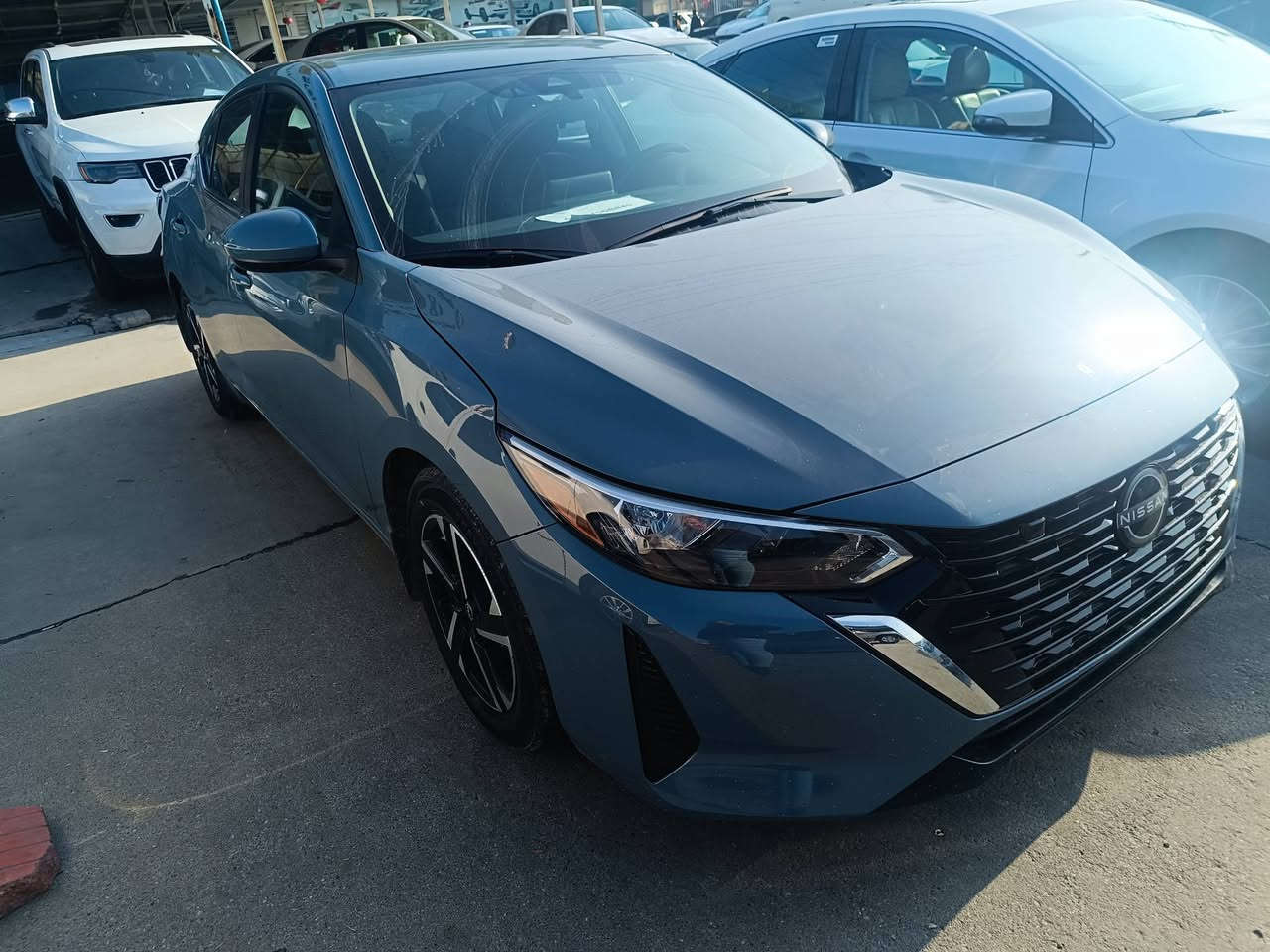 Nissan sentra 2024 sv
ره نگ : چيمه نتويى 
بوياخ : ته نها دوسيه ى لاى سائق
كاميرا
هيلى شه قام
رادار ( پيشه وه )
        ( پشته وه)
        ( لاكان )
حاسه
به سمه 
گيچ الكترونى 
سوكان ڤوليوم 
تسپيت سوره
بلوتوث
Eco
Aux
ژماره كاتى يه و نه شكينراوه

نرخ ١٤٩$
***********
