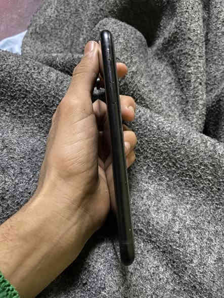 السلام عليكم اكس ار  بطاريه79 ذاكره64 عبلاد فقط يطلع هوى يكولون اثر وكعه او مبدل سماعات انت تفحص بيدك مكاني حي النصر سعر 150 *********** موجود واتساب خاص مموجود
