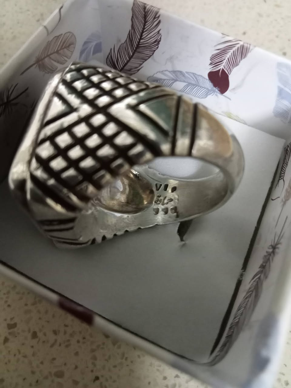 السلام عليكم خاتم عقيق يماني صياغة حماده البحرينيه فظه 990 قياس 23 سعر 145 الف بغداد البلدياد


**إذا كنت صاحب هذا الإعلان وتريد حذفه لأي سبب، رجاءا أرسل رسالة إلى الدعم الفني**