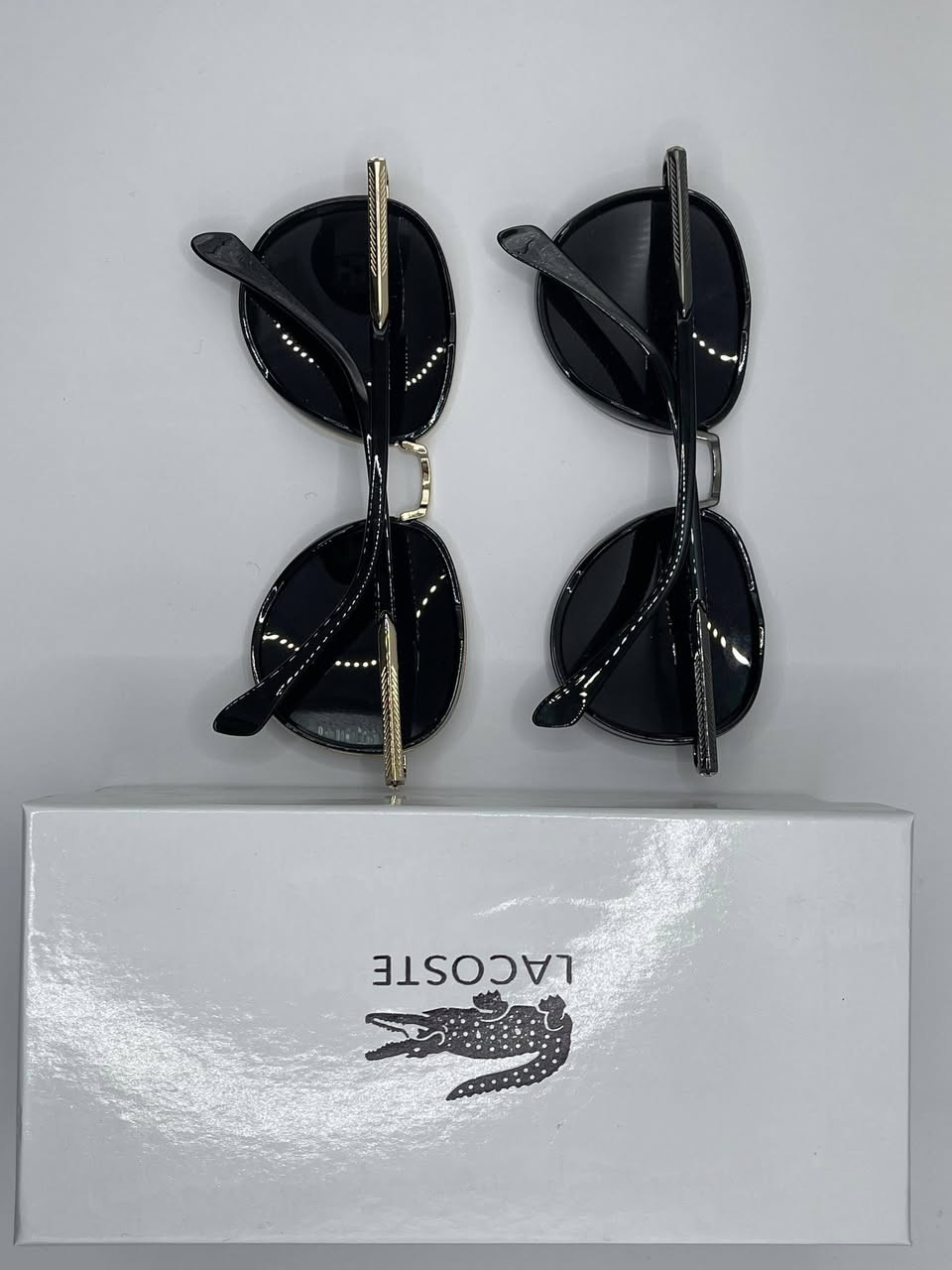 اي نظارة مع علبه الاصلية
ب ٦ الف فقط 
متوفر جمله ب ٥ الف مع علبه ارخص من جمله نفسها تصفيه


**إذا كنت صاحب هذا الإعلان وتريد حذفه لأي سبب، رجاءا أرسل رسالة إلى الدعم الفني**