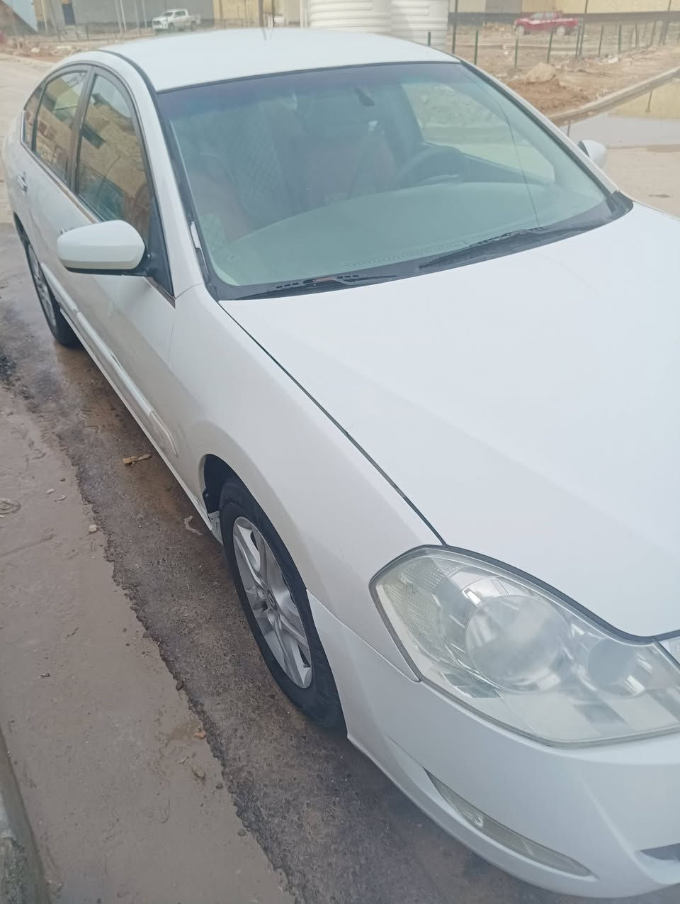 رينو سافران موديل 11 أبيض رقم بابل السعر/110/وبيه مجال بسيط والسونار مرفق مع المنشور  /***********
