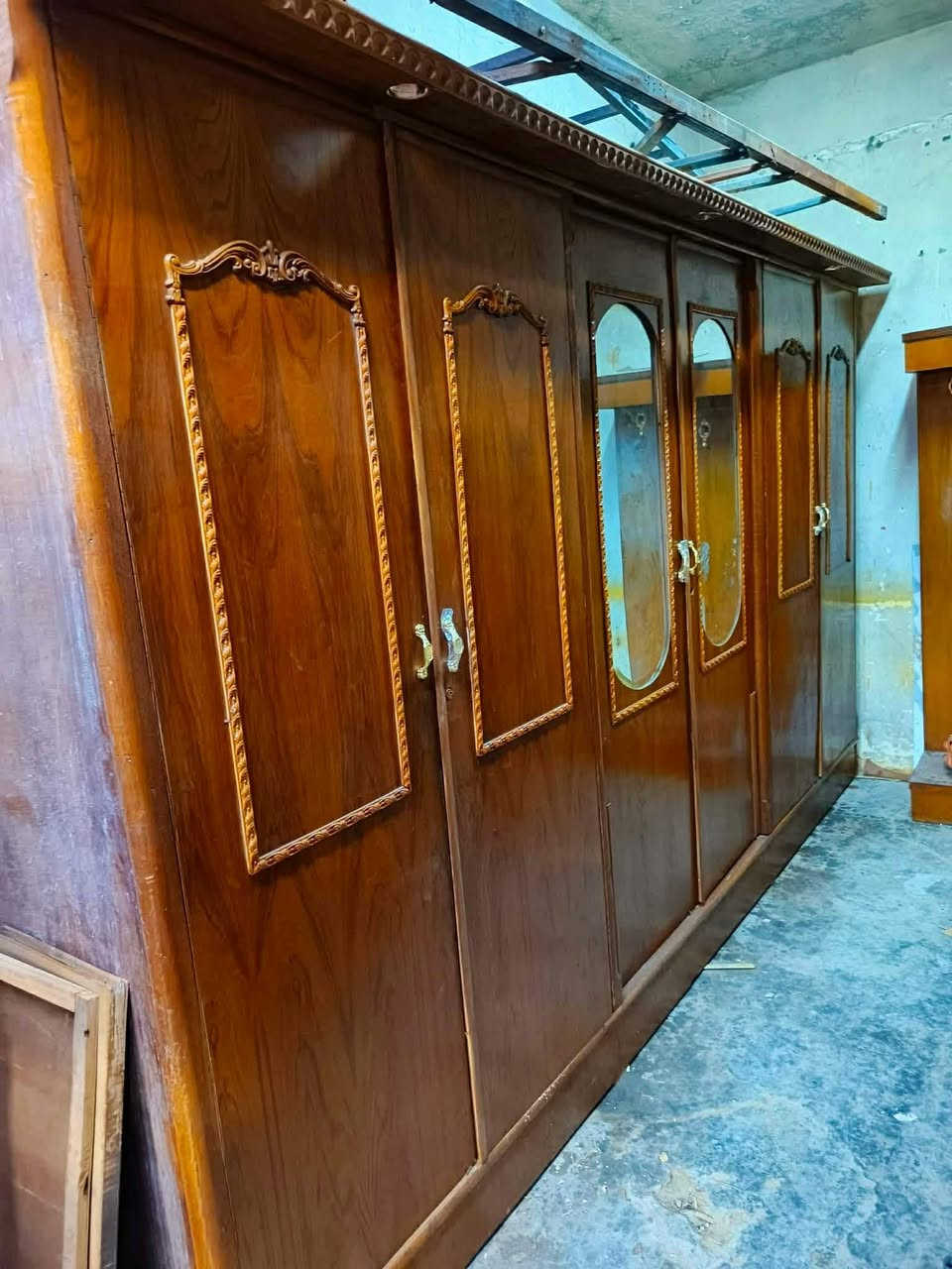 غرفة صاج عراقي مسرح
6 باب 
نظافة 70/💯 
السعر 550
طول 3 متر و50 
نقل وشد داخل بغداد 🚛 مجاني


**إذا كنت صاحب هذا الإعلان وتريد حذفه لأي سبب، رجاءا أرسل رسالة إلى الدعم الفني**