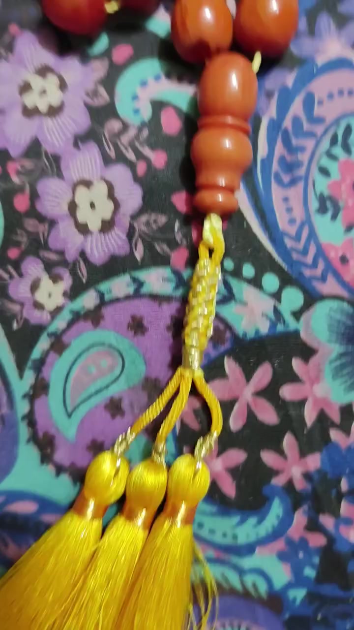 سندلس مسك الغزال معروف سعره من شركة MK جملته 50 دولار جوه سعره القطعه 50 الف الوحده اختار القطعه التعجبك


**إذا كنت صاحب هذا الإعلان وتريد حذفه لأي سبب، رجاءا أرسل رسالة إلى الدعم الفني**