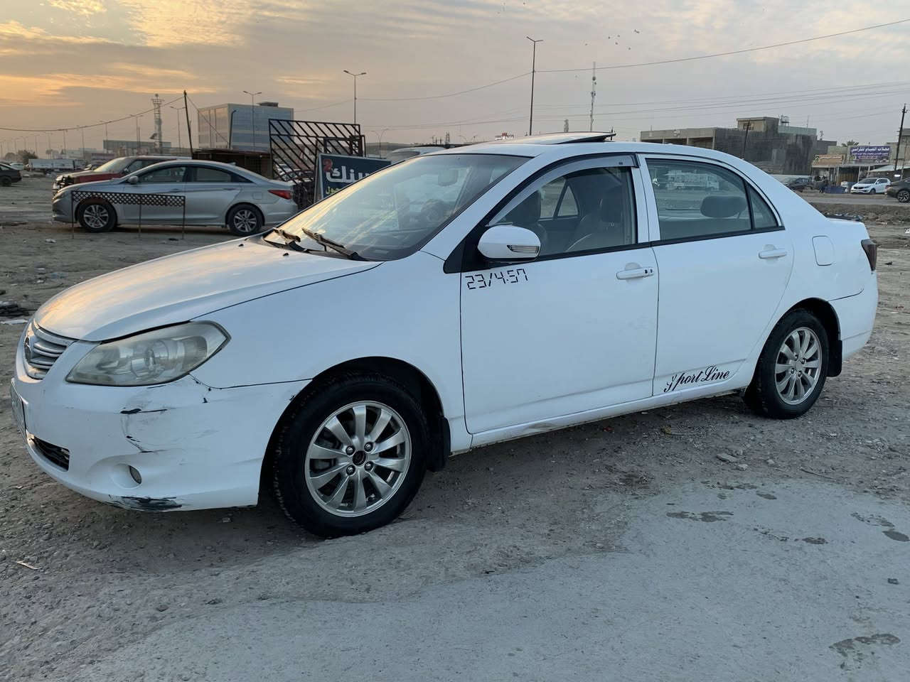 السلام عليكم بي واي دي للبيع كير اوتو بلادي كير ومحرك مكفولات فول مواصفات صدر تخم تاير جديد بيه شاشة وكامرة سيارة نضيفة بيها بس باب السايق مصبرغ تبريد كهربائيات كلها شغالة مكان بغداد  السعر 53 للاستفسار  ***********
