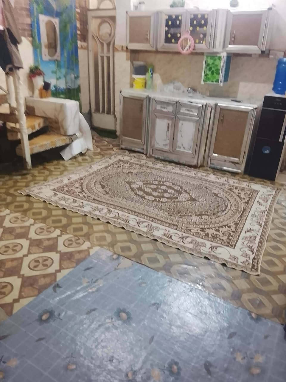 دار للبيع مساحته ١٣٣ طابو صرف طابقين 
 الموقع الحله حي العسكري خلف مستوصف شهيد الاسلام مقابل هيئه المشاريع النفطيه بالفرع 
ملاحظة: البيت عوزه شويه ترتيب ارضيه صبه مطبكه ولبخ شغلات بسيطه
للاستفسار اتصل ***********
بابل شارع 80 القبة الذهبيه
عقارات البارون

