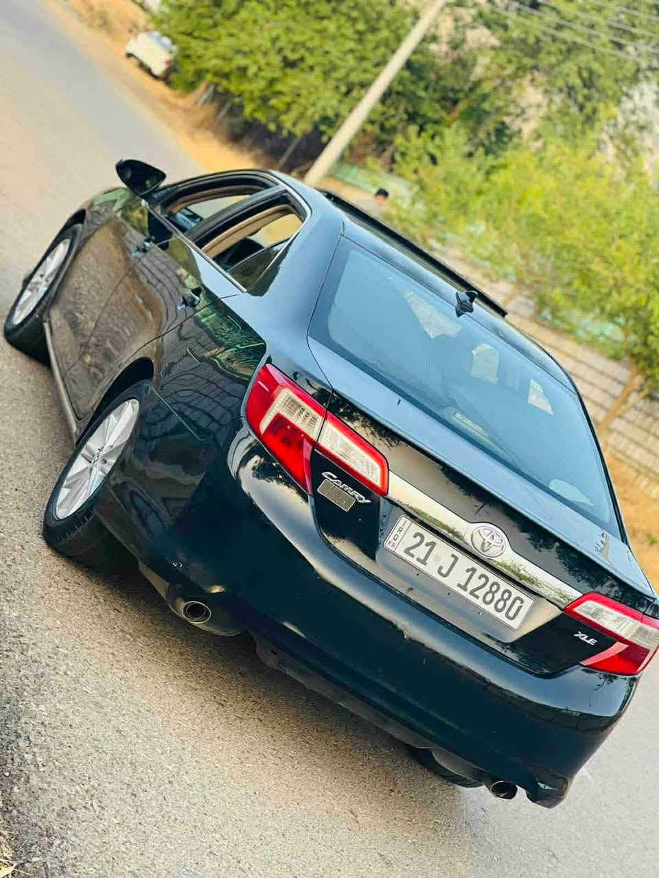 کامری شەش بستۆن قەپات مواسەفات
بەصمە ، ئاوێنە ڕادار و خەتی جادە , سڵاید 
کوشن جڵد و هیتەر ، دوو کوشن کارەبا، کامێرە
گێڕ و مەکینەی بەشەرتی هەموو شتێ 
سەیارەکە زۆر جوانە سارد و شوختی نییە 
شەش پارچەی هەیە بێ دەعم ، پشت و پێشی کەپسە. 
سەنەوی تا 2028
سعری ١٠٥ گەڵاو مەجال 
***********
*********** حلبجة, السليمانية
