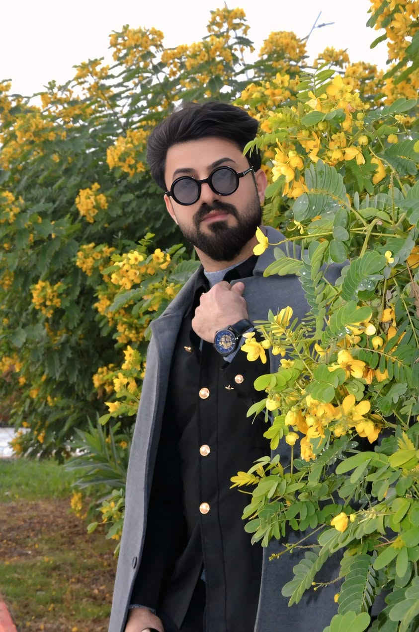 مستعدين لتصوير كافة المناسبات 
خطوبة.. عيد ميلاد.. جلسات تخرج 
اعراس..وغيرها
 ***********.... جزء من اعمالي
تلي y_aldon
