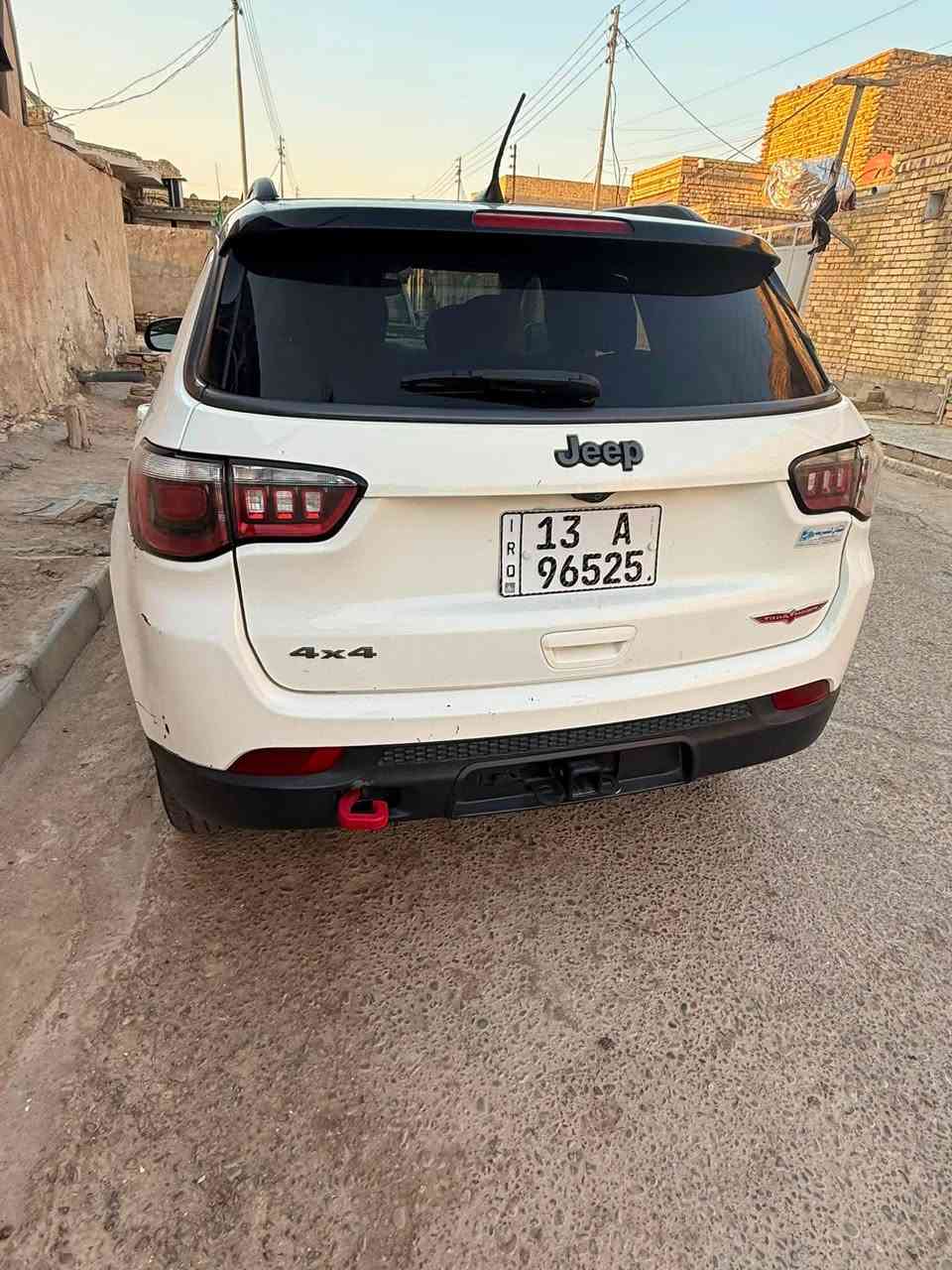السلام عليكم
جيب كومباس مديل 2018 حادثها بنيد 
رقم ميسان بسمي شرط التحويل 
مكان العماره 
***********
