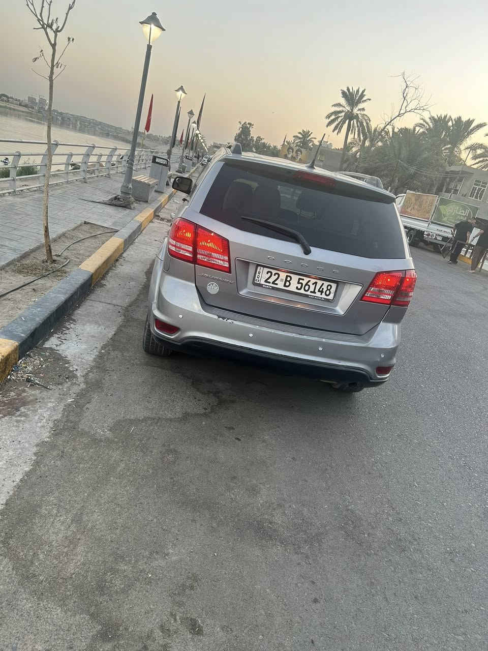 دوج جورني م١٧ 
جاملغ خلفي فقط حادثها
٣ قطّع تبريد 
٧ راكب 
بصمة شاشة تحكمات استرين 
حساسات خلفية 
كير محرك تبريد مكفولات 
سيارة مكفولة من بارد مناقصها اي شي 
سعر ١٣٨ وبيها مجال 
رقم اربيل بسمي سنوية جديدة 
مكان سيارة بغداد 
الاستفسار ***********
