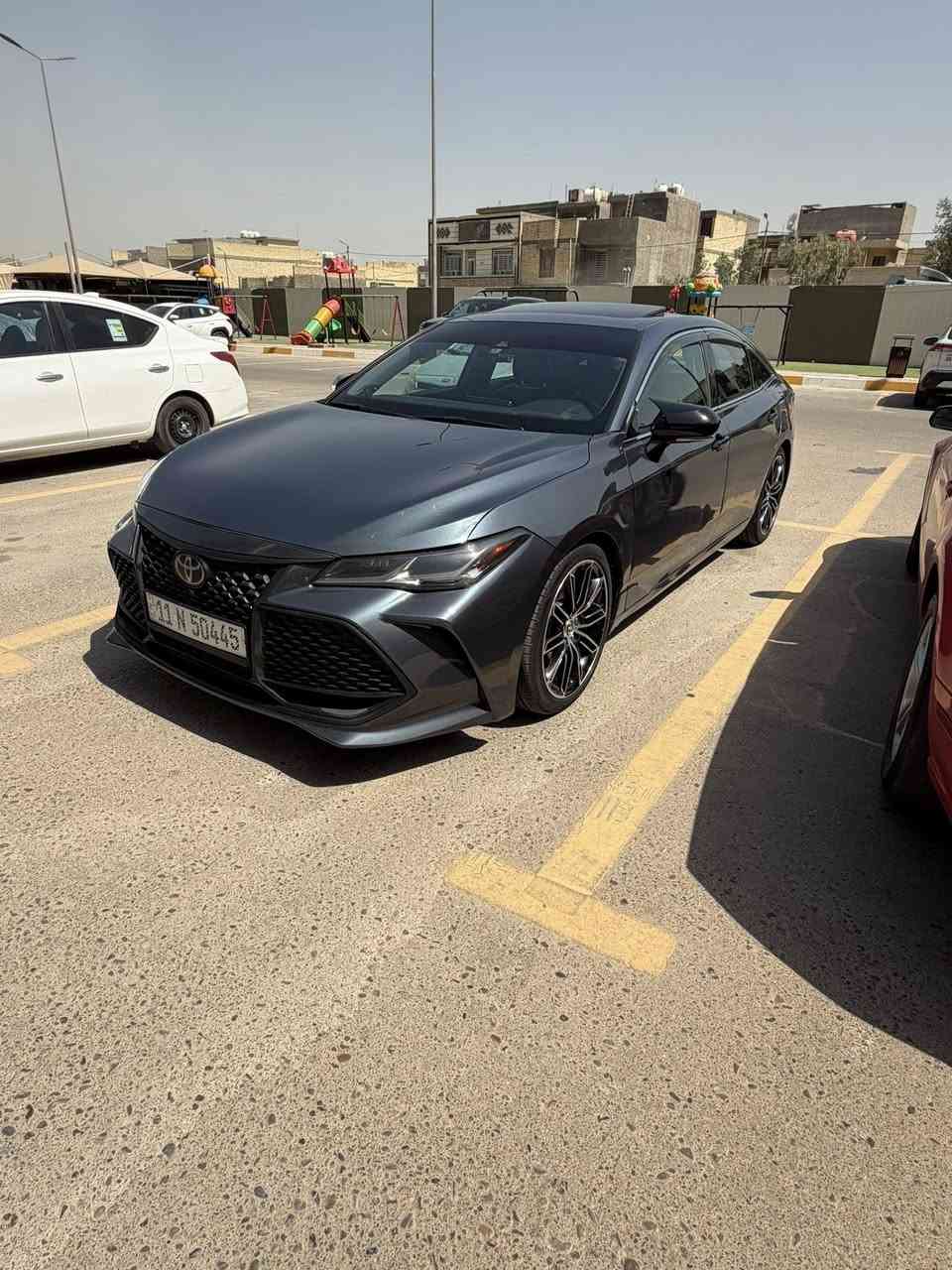 سلام عليكم
افلون  2020  Touring فوووول مواصفات  

محرك 3500 
داتة شو 
كشنات  الامامية تبريد + تدفئة 
الكشنات الخلفية تدفئة 
تبريد خلفي 
كراسي كهرباء 
ميموري كراسي 
رادرات من كل الجوانب 
حساس امامي 
حساس خلفي 
سلايد روف 
4 انظمة قيادة sport + sport plus echo normal 
كامرات محيطية من كل الجوانب 
توقف ذاتي 
هاند بريك بصمة 
اشاير بالمري 
ليتات الاماميه زنون بلاد 
البك لايت لد بلادي 
نظام صوت JBL 
شاحن تلفون واير ليس 
تشغيل عن بعد 
تحكمات ستيرن من كل جهات 
مثبت سرعة
شفتات كير بالستيرين
تحديد مسار  
وبعد بيها مواصفات ماشية58 الف mi 
حادثها جاملغ وباب السايق فقط وباب خلف السايق مباوك لون ويه باب السايق  بدون لغد وبدون شواصي  وهذا رقم الشاصي الي يحب يشوف صور الحادث 4T1HZ1FB2LU039348
رقمها بغداد تحويل ثاني يوم السعر 230 مجال مكانها بغداد  ***********
