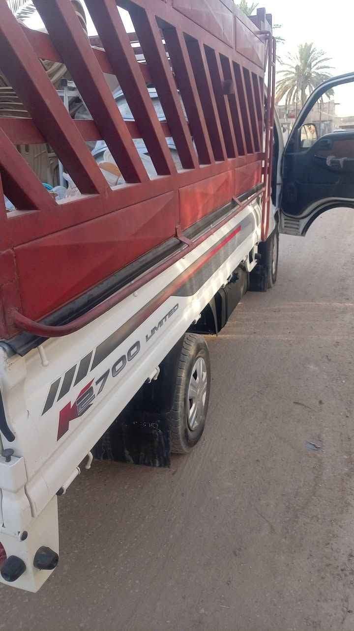 سلام عليكم ورحمة وبركاته كيا حمل بنكو موديل 20نضيفه كفاله عامه ماعده ضربه ب القماره شي خفيف  +964 780 063 8854تواصل ع هاذا رقم استفسار.
