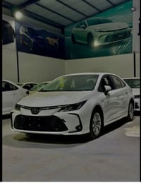 مكلف بالنشر...  كورلا هايبرد2025 زيرو الشكل الأمريكي.  ساحبها قسط وابي...