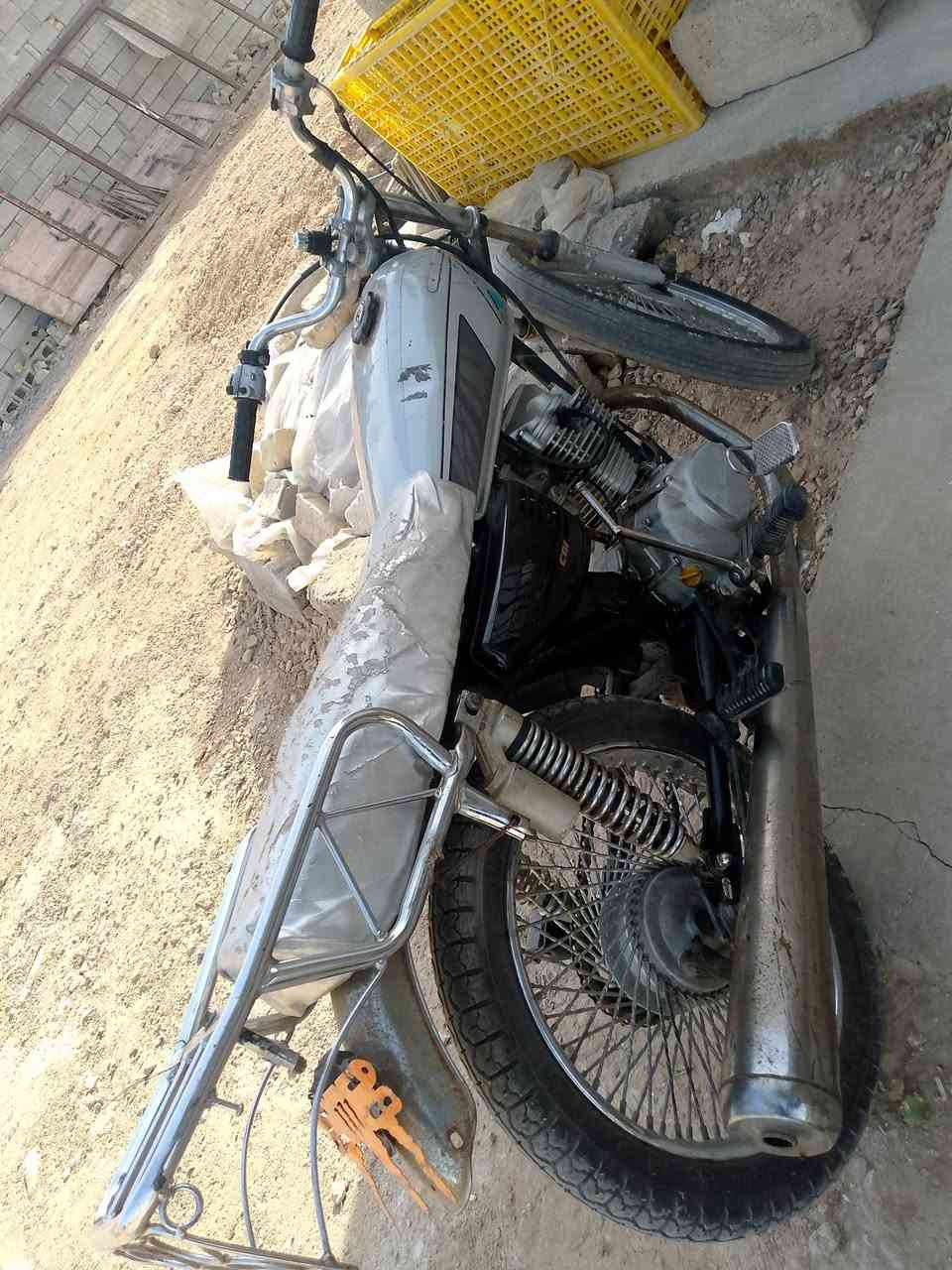 دراجه تايكر للبيع
ديالى بعقوبه الكاطون مكتب بيروت 

***********

200وبيه مجال
