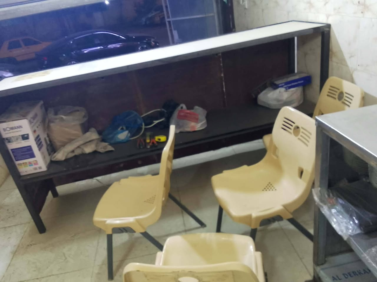 طباخ مع بلانكات وعيون كامل 
قاطع حديد 2متر و 20
مجمده متشتغل 
 ب100الف اليريدهن خل يراسلني مكاني بغداد


**إذا كنت صاحب هذا الإعلان وتريد حذفه لأي سبب، رجاءا أرسل رسالة إلى الدعم الفني**