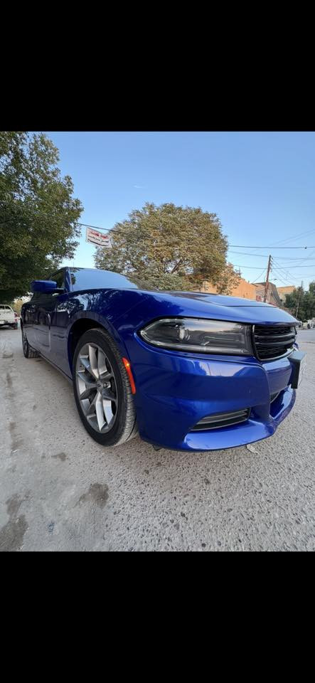 جارجر 2022 اصل فئه بلاك توب فول عده الفتحه السياره كلين *********** ترهم امراوس حسب القناعه
