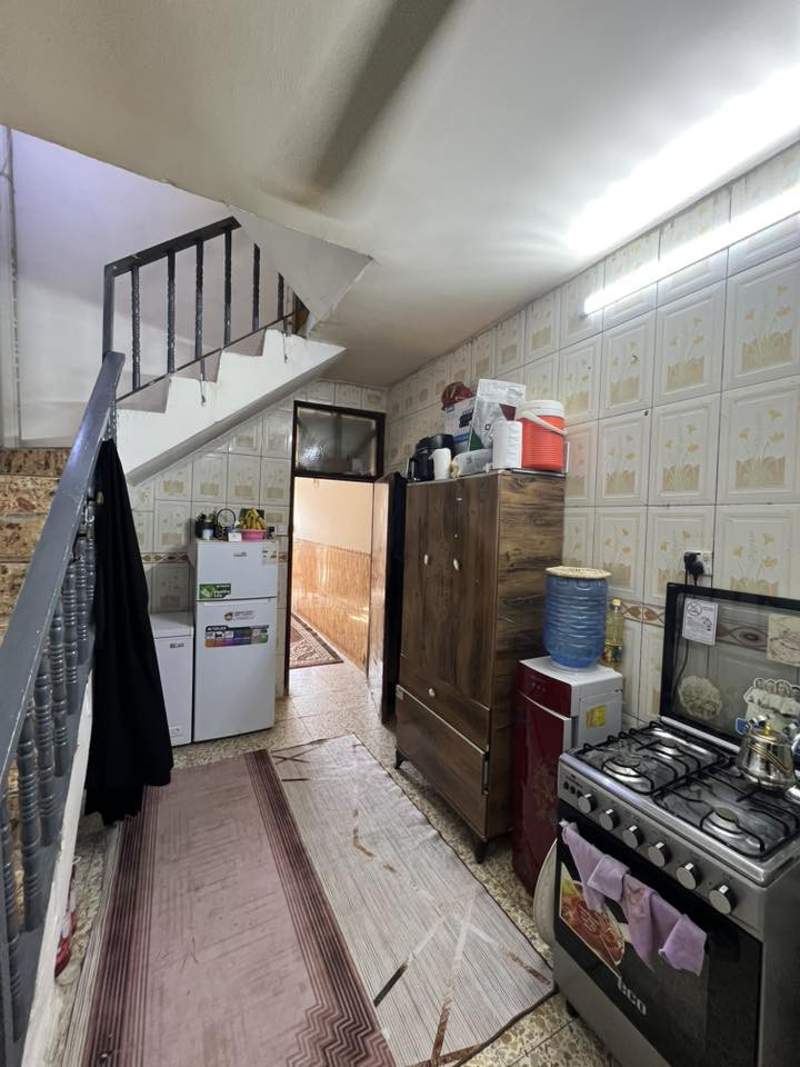 مشتمل 40 متر للبيع موقع ممتاز لايوجد جار مقابل المنزل
يحتوي على صالة وحولي وخدمات+ غرفتين نوم
العنوان الشعب مقابل سوق 4000 قرب مدرسة الشعب الاساسية
للاستفسار ***********
