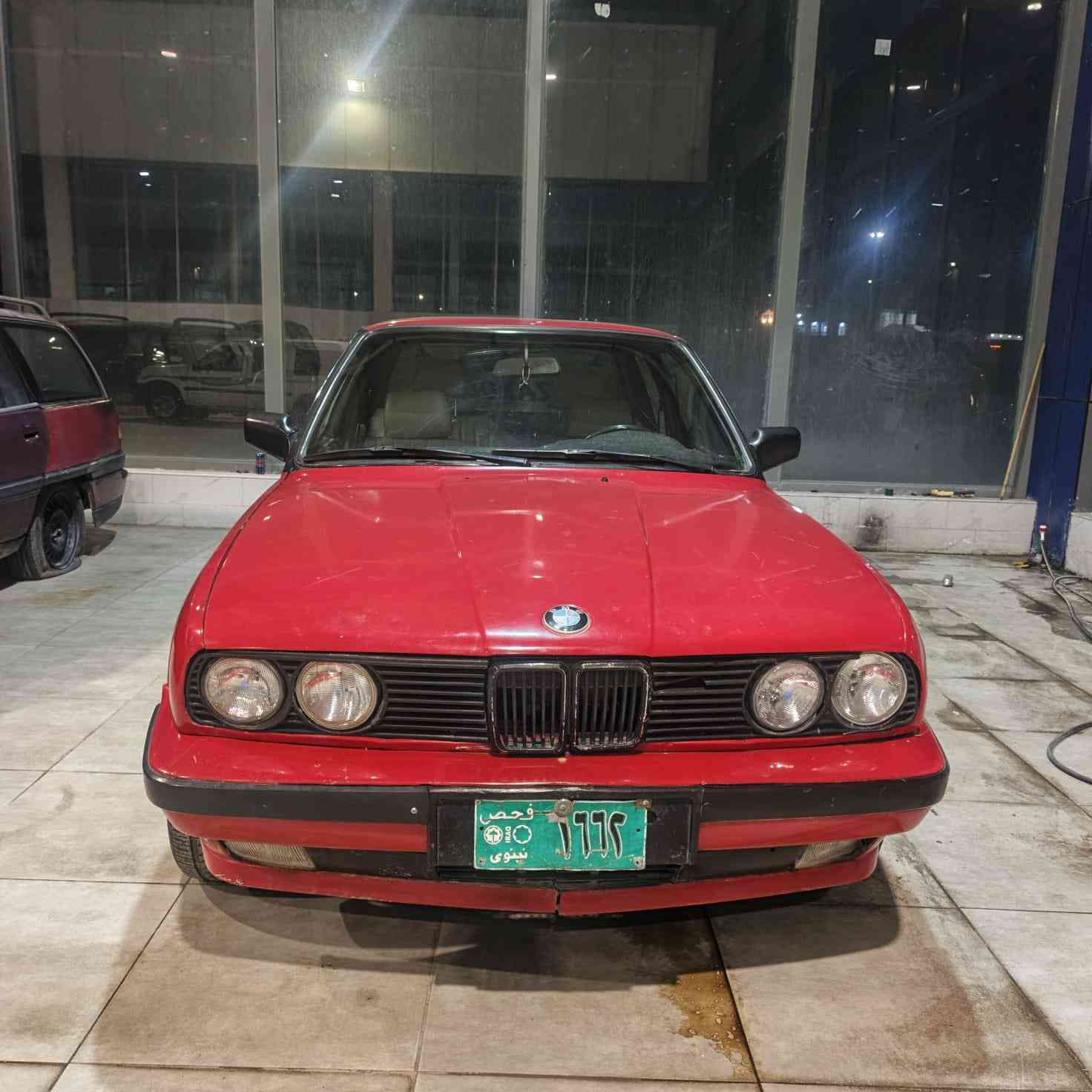 سلام عليكم 
بيم زعره موديل ١٩٨٩ 
حجم ٣٢٠ مكينه ٦ پستن گير مكينه شرت 
سنگو پشت كةپس بةس دةنگي(أكسني) يي تيدا
شرتي تحويل رقم الماني 
سعر ٢٦ پيچةك مجال 
رقم تليفون ***********
