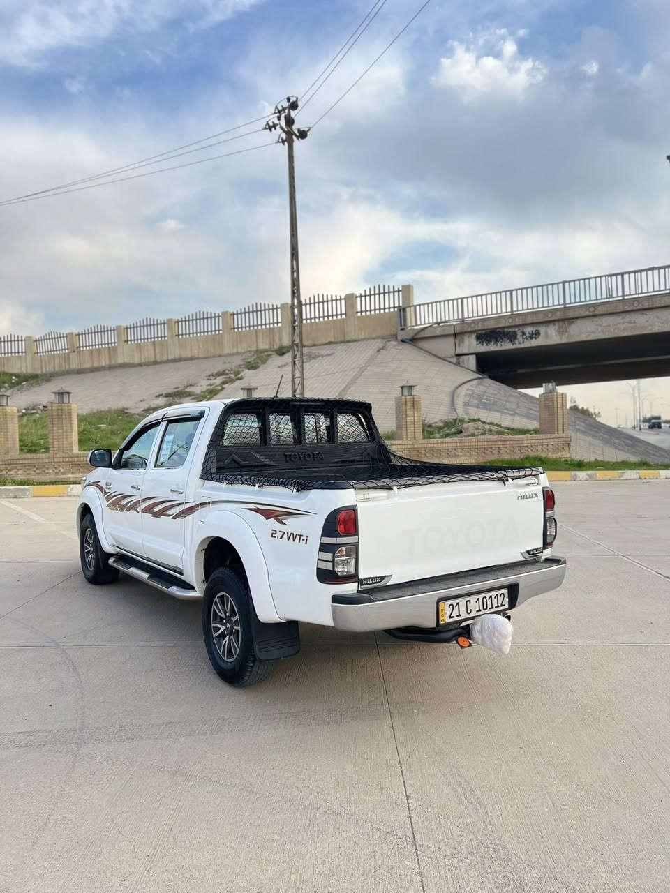 سلام عليكم سيارة تويتا هايلوكس موديل(2014)گيرومحرك شرط محرك مامفتوح گير عادي و دابل اكسل سيارة مابيه صبوخ كلين و مابيه تبديل ومآبيه شخط تاخم تايرات 4جديد تاخم صدركول شرط كهربائي عام شغال جامات و مرايه كهربائي سويج كونترول ABCشاش أيپات تاخم ويل بيلدي جديد ده شبل ڤورميگ لايتات كول شغال سيارة حلو مابيه نقص كول شرط و سنوي جديد راقم جديد و سيارة بسمي شرط تحويل سعرة $205$بيه مجال راقم تالفون ***********
