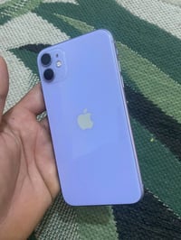 عندي جهاز ايفون 11  ذاكره 128 مكفول كفالة عامة اريد مراوس بنظام اندروي...