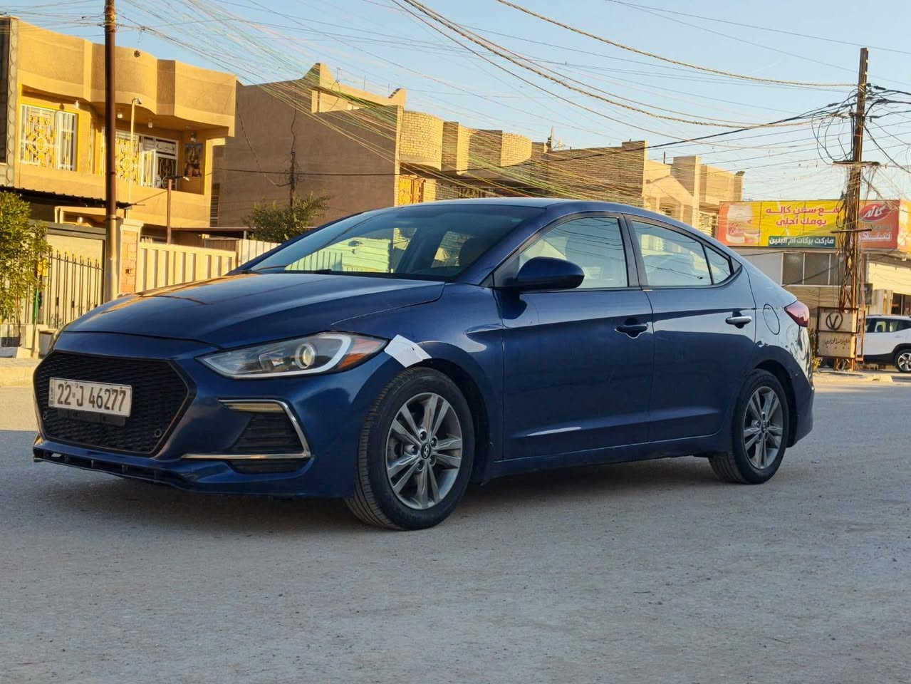 سلام عليكم عندي الانتره موديل 2017سياره جديده وجاهزه وارد أمريكي حادثها بنيد فقط والباقي مكفول من وضربه وصبغ وتبديل لون جويتي سياره ماشيه 130حقيقي مكينه 2000دوش تخم تاير كير مكينه كله مكفول مكان السياره بغداد السعر  118وبيها مجال ***********
