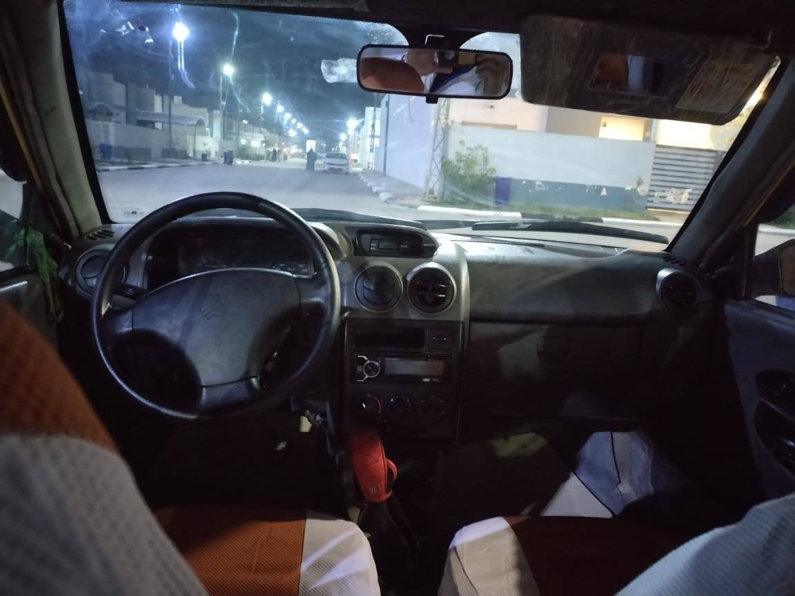 سلام عليكم سايبه 2012
رقم بغداد انكليزي السياره حلوه كهربيات
مكينه كير حلوات عوزها حداديه وترتيب
السعر 21 وبيها مجال بصيط رقم مبايل
***********
