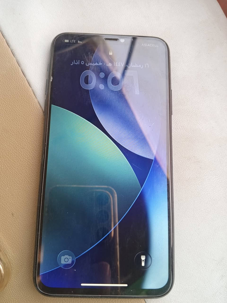 ايفون 11 برو ماكس فطر بل ضهر و شاشة بدله اصليه  بطاريه 73 بلادي 
لسعر 200 مكاني بغداد مدينة لصدر ***********
