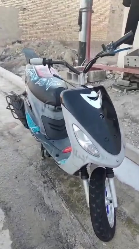 سلام عليكم ماكس للبيع نضافه فول بس بستم مبدل اوراق وياله جديده محرك نضيف السعر خاص مكان عماره ***********
