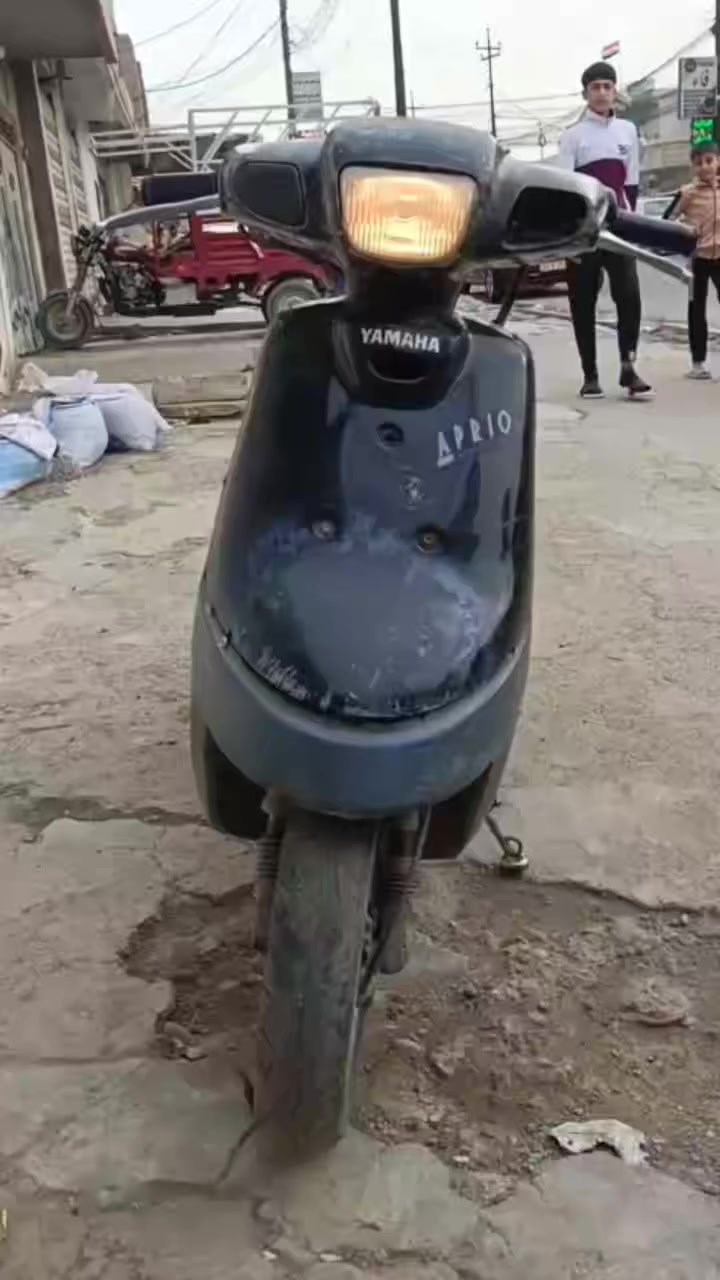 متاح دراجه بوتين شغال هندر واحد
السعر 80 وبيه مجال 
للاستفسار اتصل ***********
